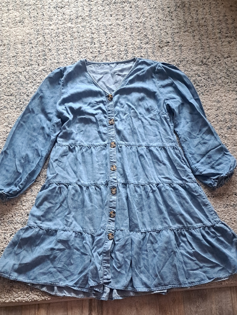 Light Denim Button-Front Tiered Dress M